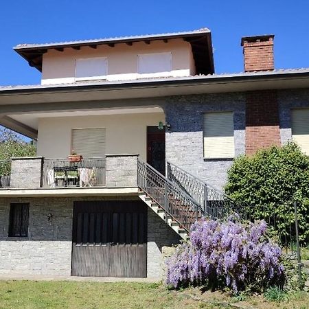 Casale Cadeloro Apartment Nebbiuno Luaran gambar
