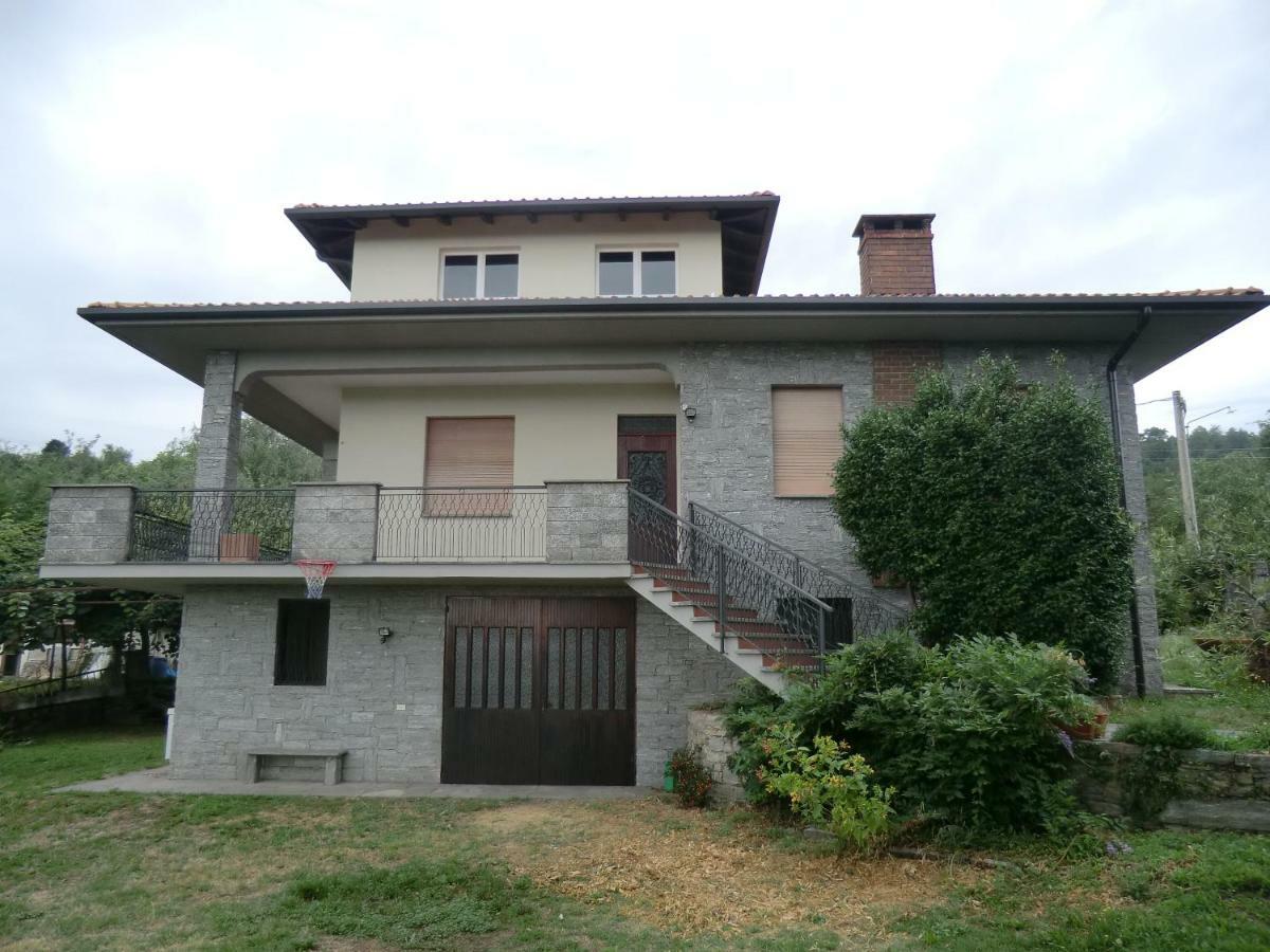 Casale Cadeloro Apartment Nebbiuno Luaran gambar