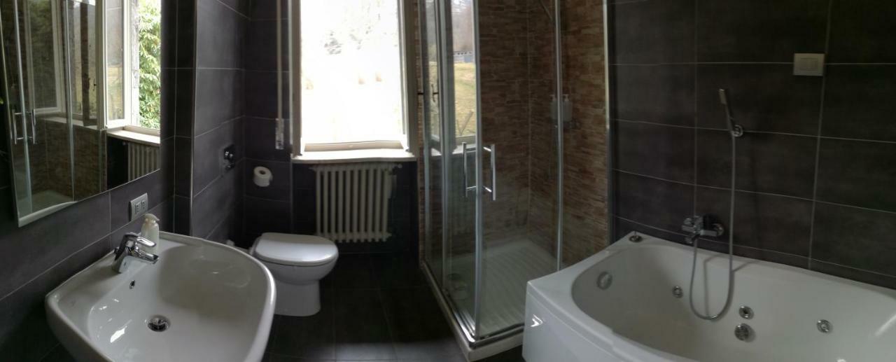 Casale Cadeloro Apartment Nebbiuno Luaran gambar