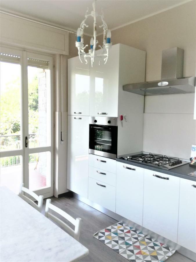 Casale Cadeloro Apartment Nebbiuno Luaran gambar