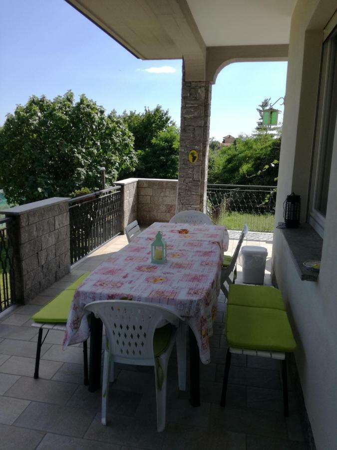 Casale Cadeloro Apartment Nebbiuno Luaran gambar
