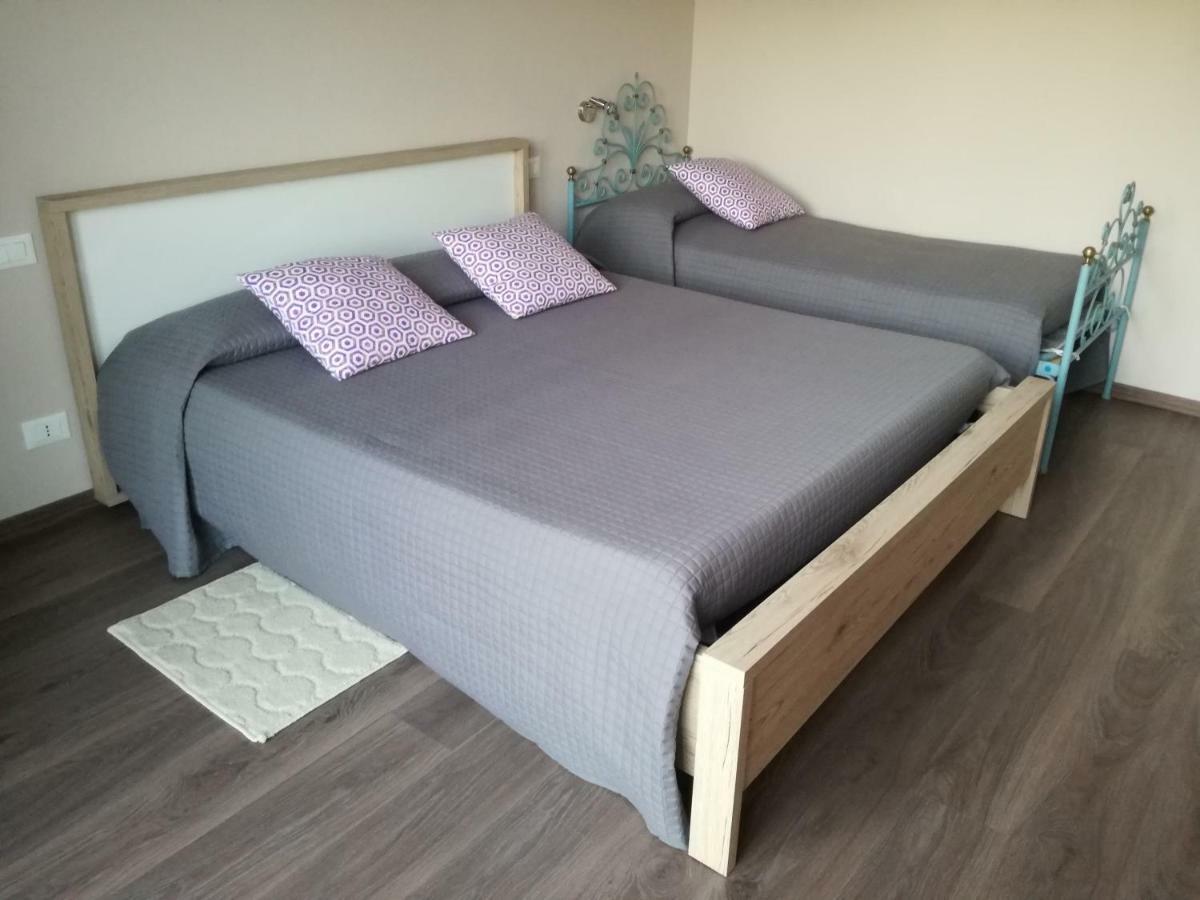 Casale Cadeloro Apartment Nebbiuno Luaran gambar